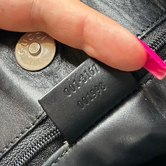 Vintage Gucci Hobo Bag - Picture 4 of 15